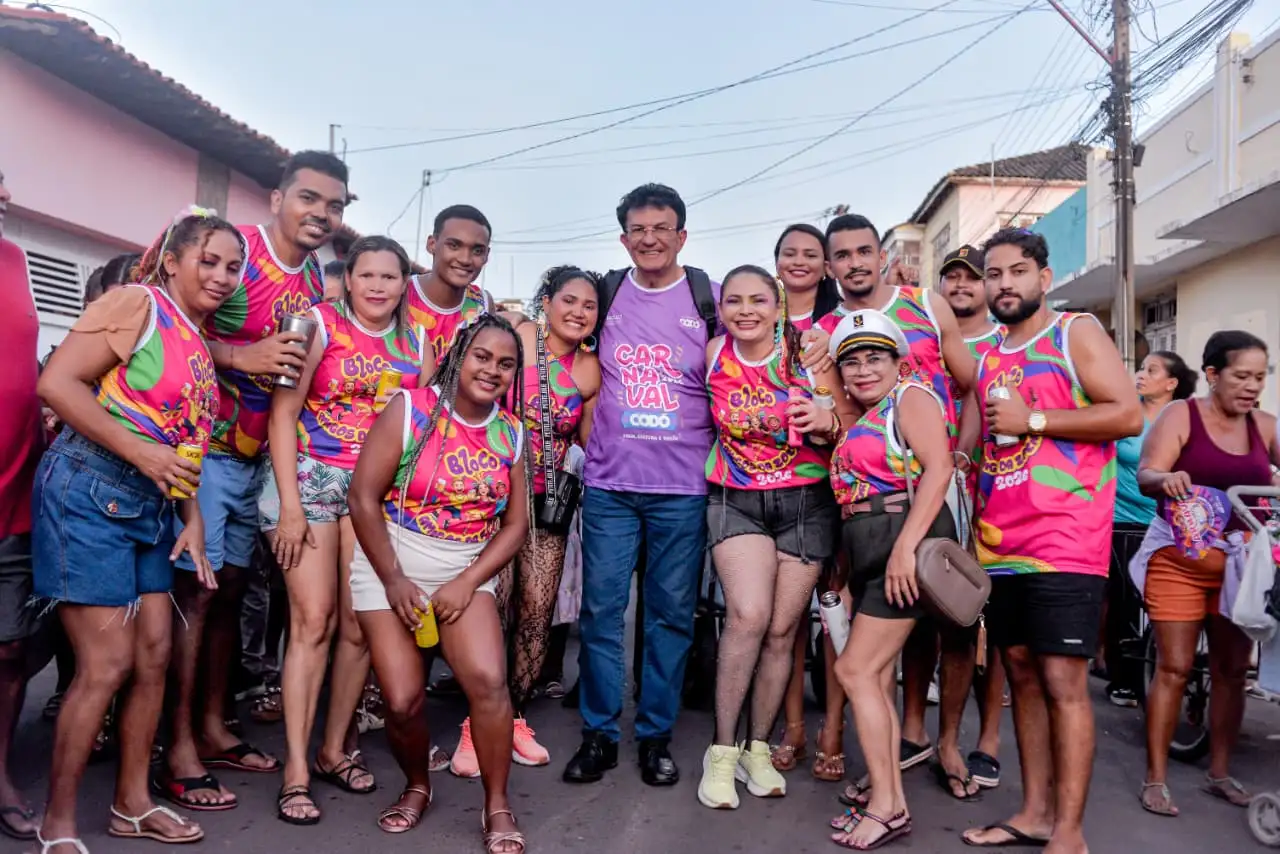 Foto 2 – Ruas de Codó são tomadas por alegria e tradição no Cortejo do Carnaval 2026