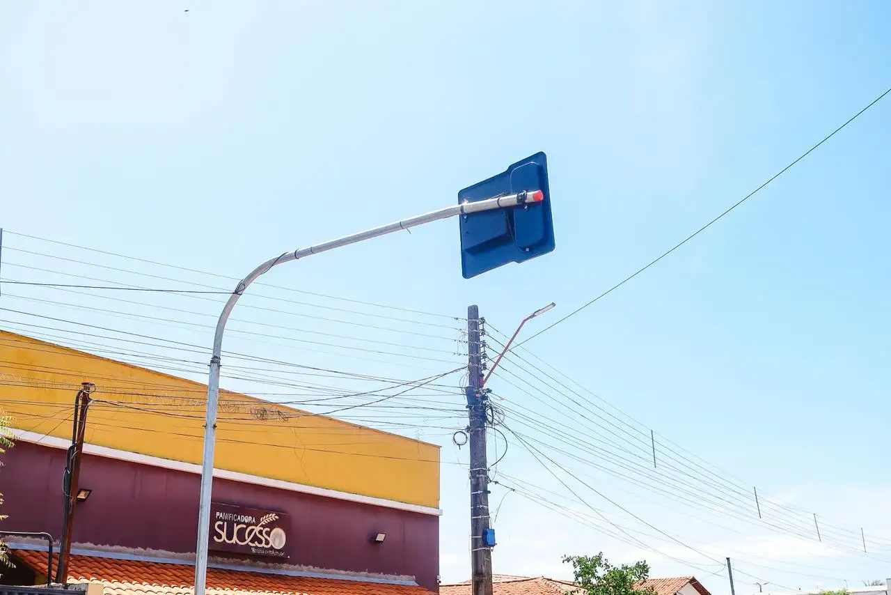 Galeria de imagens - Foto 4 da notícia: Prefeitura de Codó realiza intervenção para melhorar o trânsito na Avenida João Ribeiro