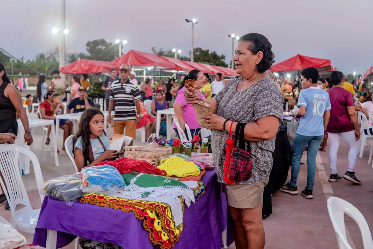 Galeria de imagens - Foto 10 da notícia: 4ª edição da Feirinha da Agricultura Familiar reúne produtores rurais e artesãos movimentando economia e cultura em Codó