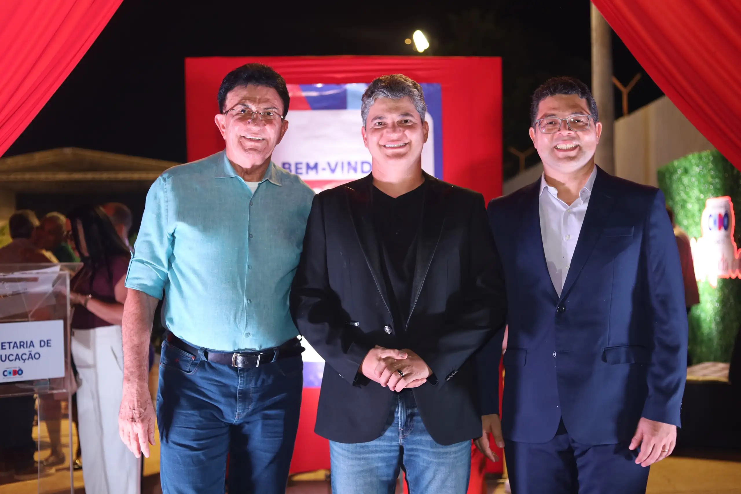 Galeria de imagens - Foto 11 da notícia: Posse de gestores escolares da rede municipal de ensino marca novo ciclo na educação de Codó