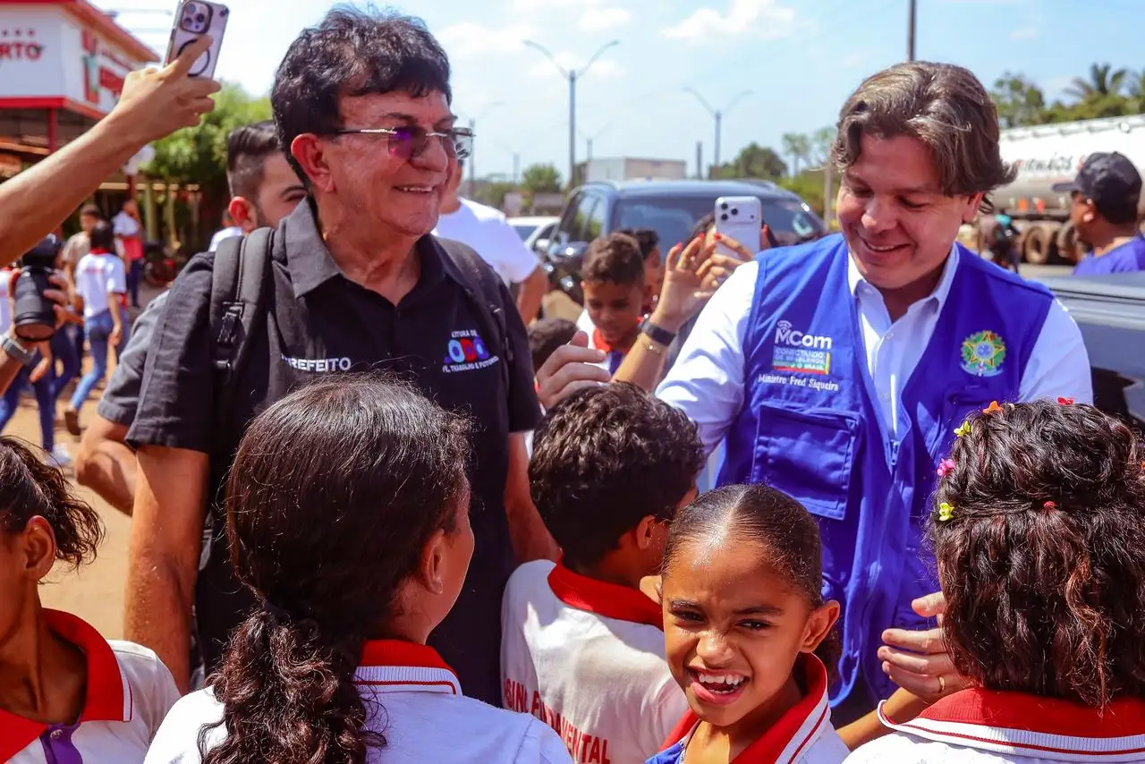 Galeria de imagens - Foto 13 da notícia: Ministério das Comunicações reforça inclusão digital em Codó com entregas que promovem avanços tecnológicos na educação