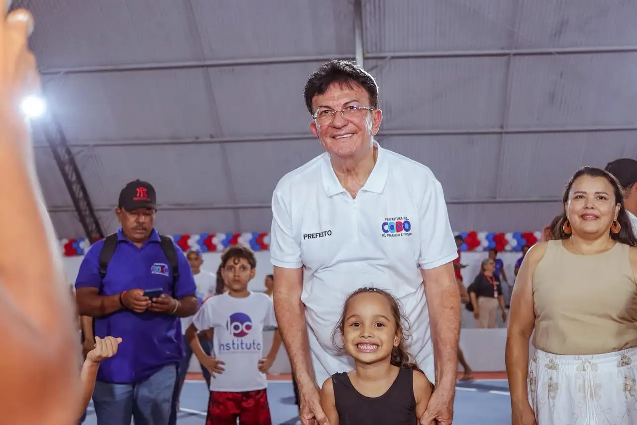 Galeria de imagens - Foto 2 da notícia: Prefeitura de Codó inaugura Ginásio Poliesportivo Rosalina Zaidan fortalecendo a educação, esporte e comunidade