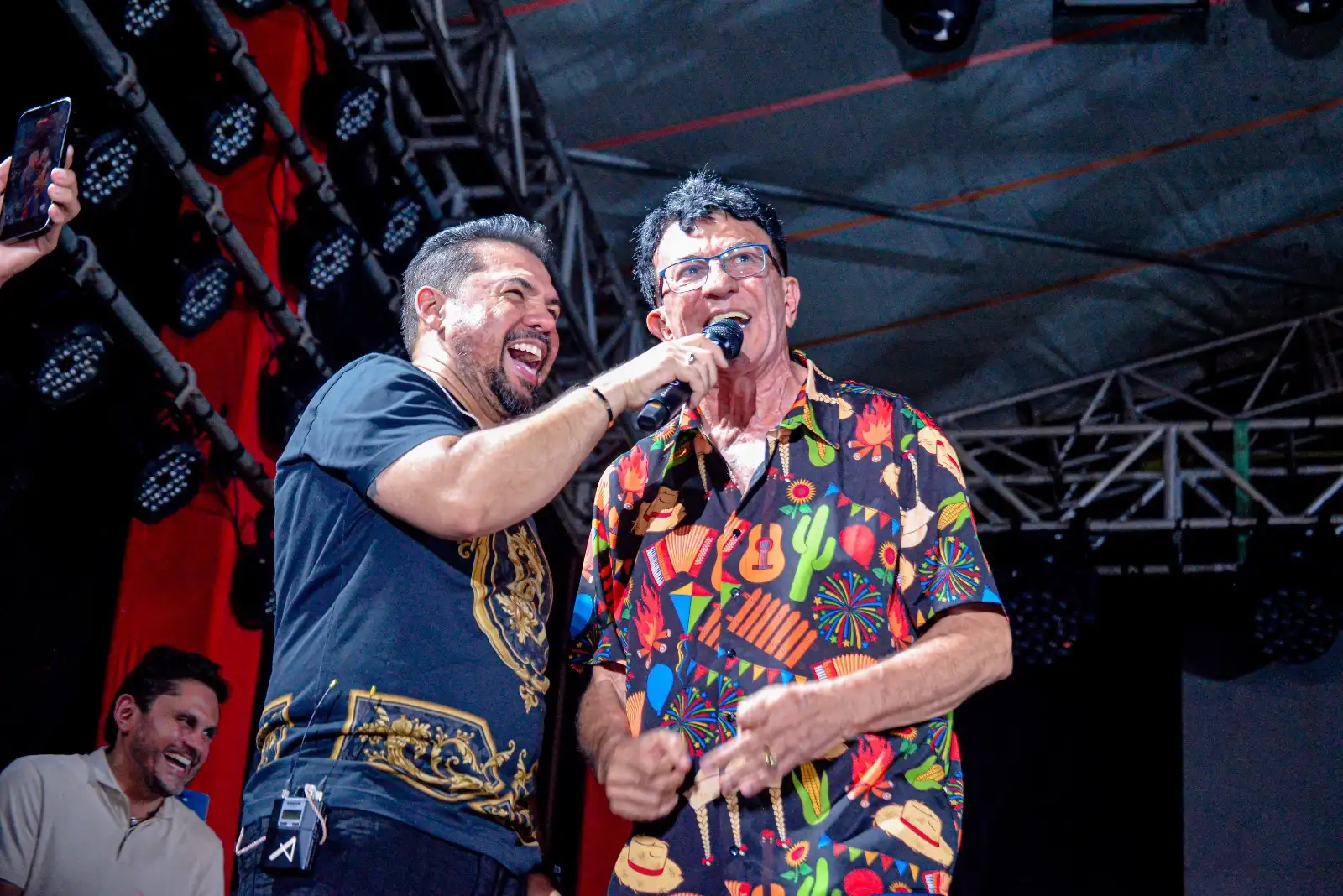 Foto 10 – Festival Julino de Codó reúne milhares de pessoas e encerra programação com grande show de Xand Avião