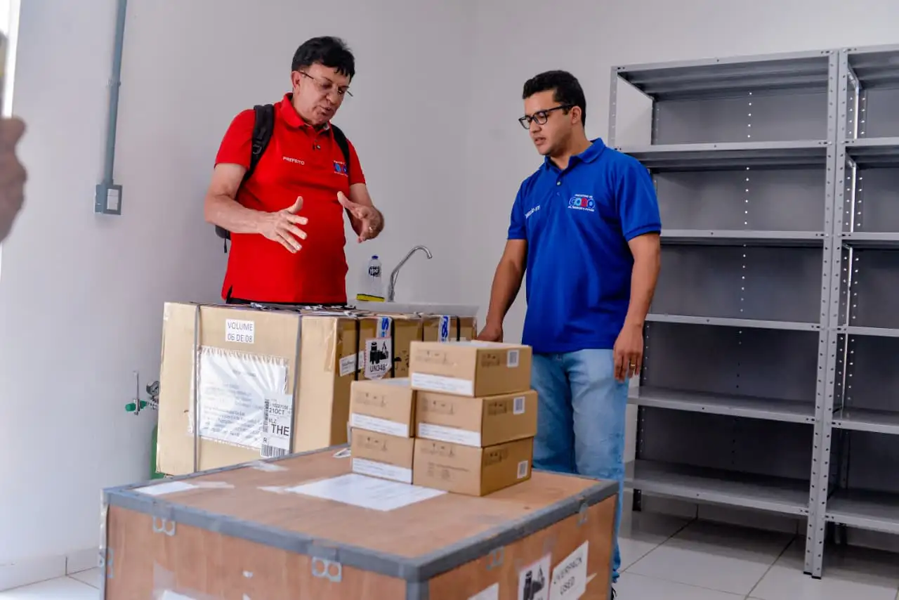 Foto 3 – Faculdade Pitágoras em parceria com a Prefeitura de Codó faz doação de equipamentos para o HGM e SAMU