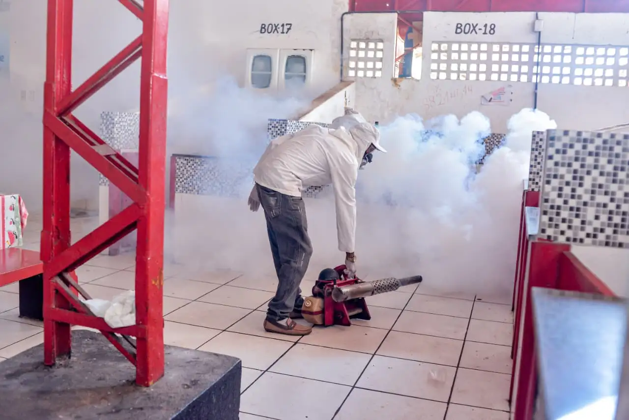 Foto 2 – Codó inicia dedetização preventiva nos mercados públicos: foco é saúde e segurança alimentar