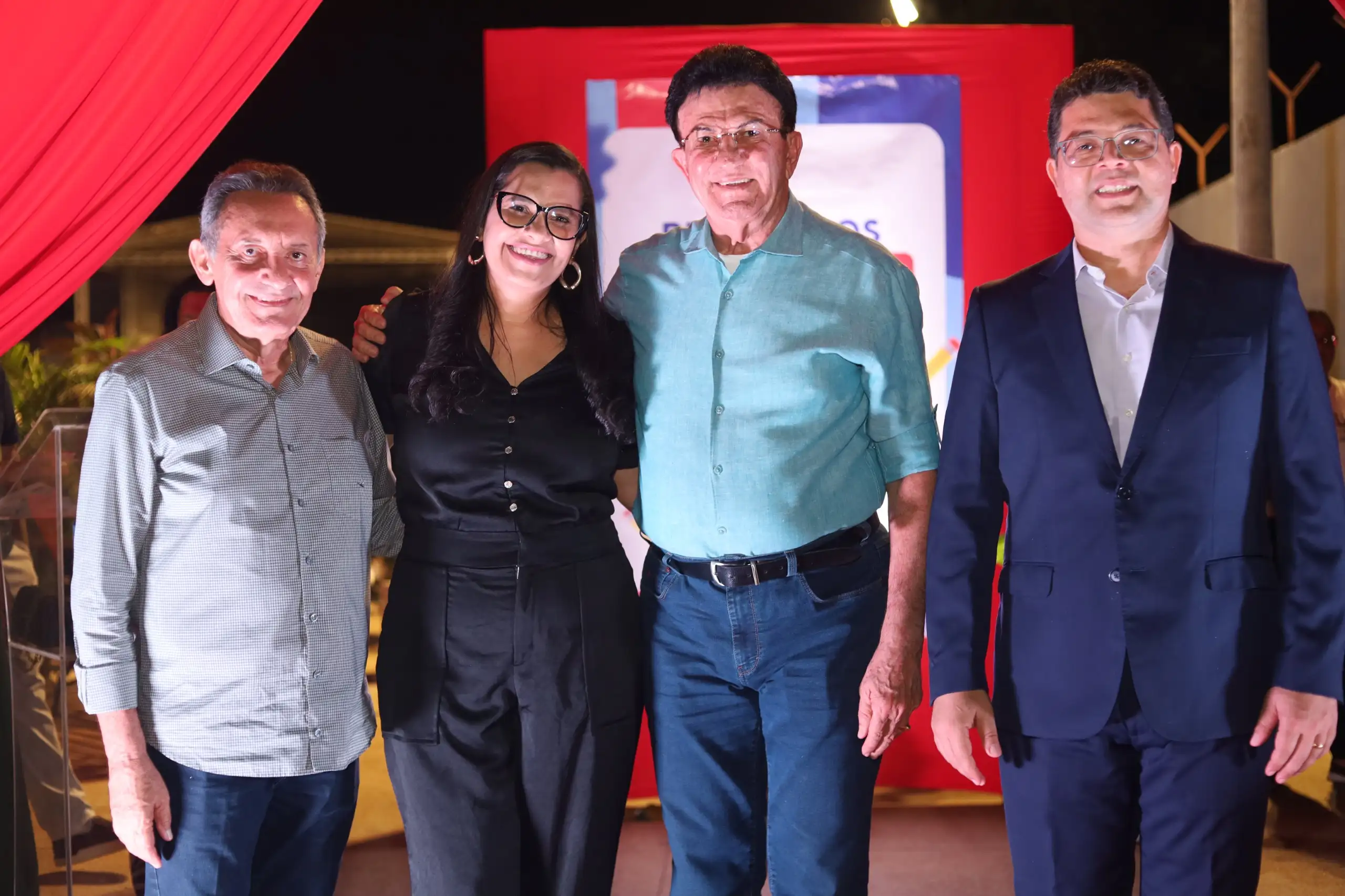 Galeria de imagens - Foto 13 da notícia: Posse de gestores escolares da rede municipal de ensino marca novo ciclo na educação de Codó