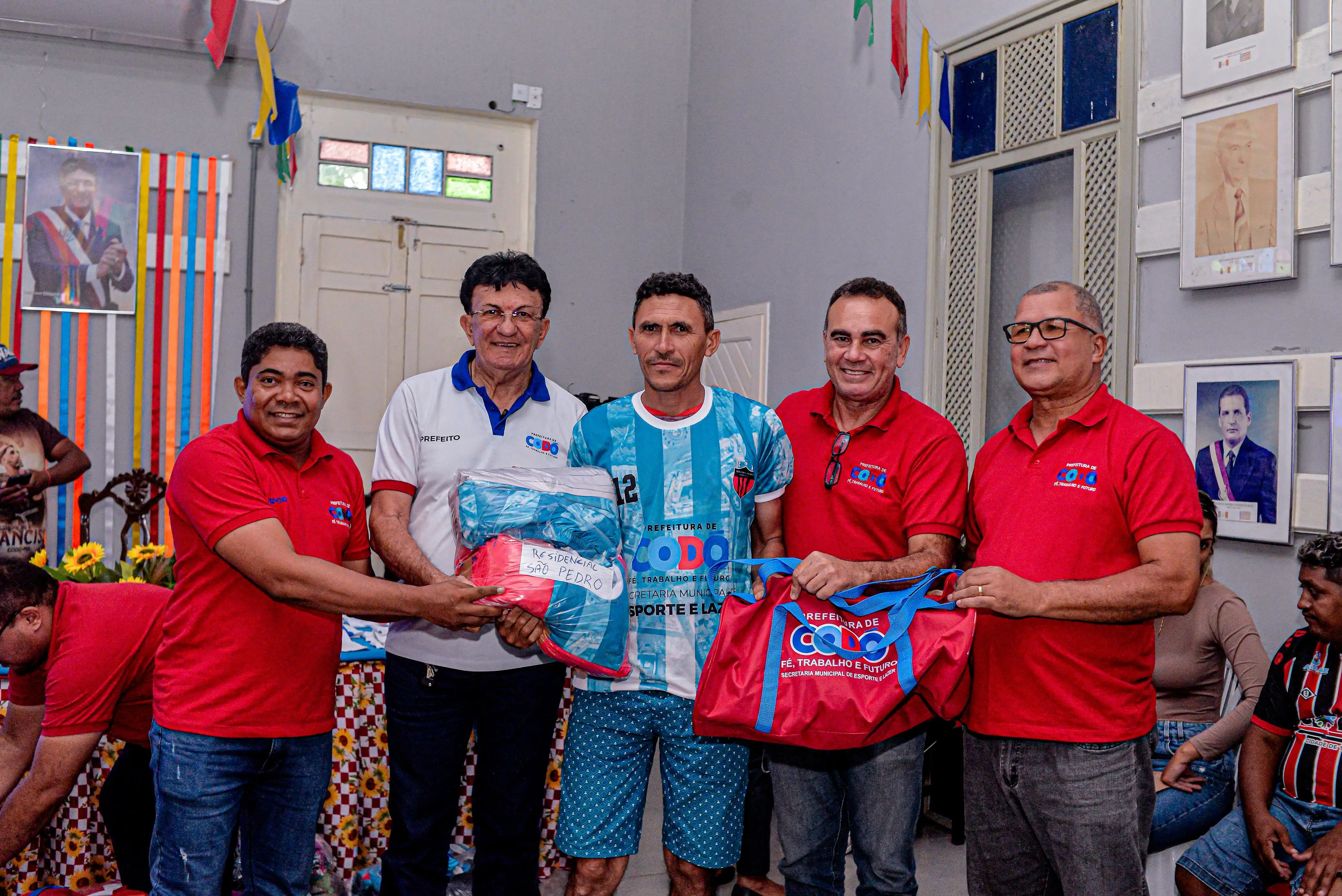 Foto 8 – Prefeitura de Codó lança Copa de Bairros e entrega equipagem esportiva aos clubes participantes
