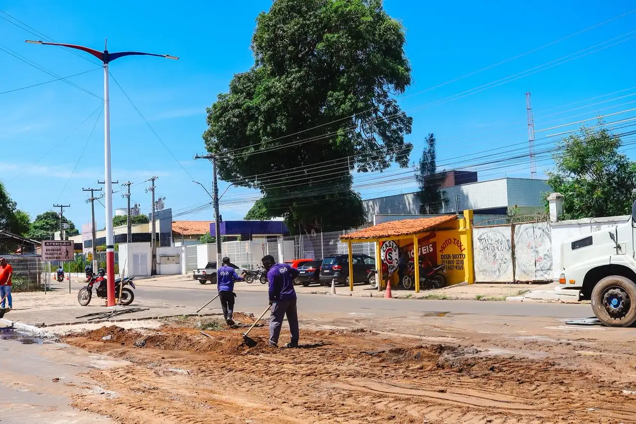 Galeria de imagens - Foto 9 da notícia: Prefeitura de Codó realiza intervenção para melhorar o trânsito na Avenida João Ribeiro