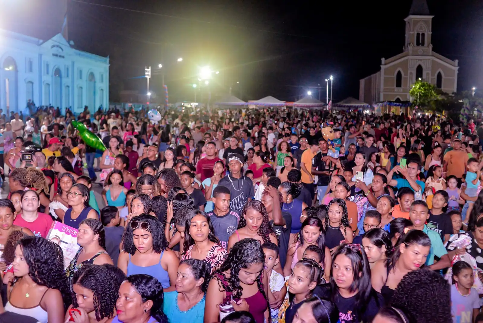 Foto 16 – Prefeitura de Codó celebra o Dia das Crianças com grande festival na Praça São Sebastião