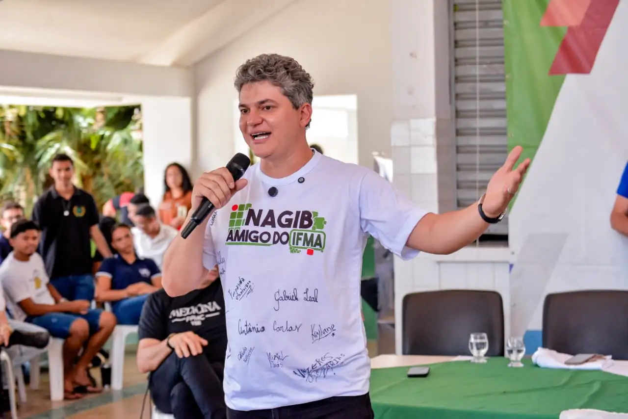 Foto 5 – Prefeitura de Codó firma convênio com IFMA e garante transporte escolar gratuito para 480 estudantes