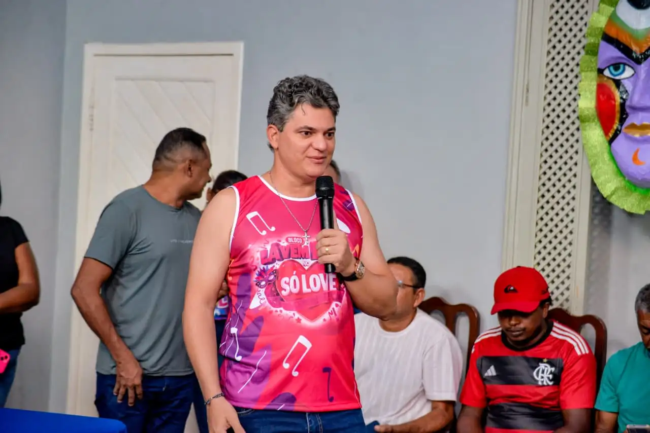 Foto 6 – Gestão municipal entrega incentivos para blocos carnavalescos e fortalece a cultura local