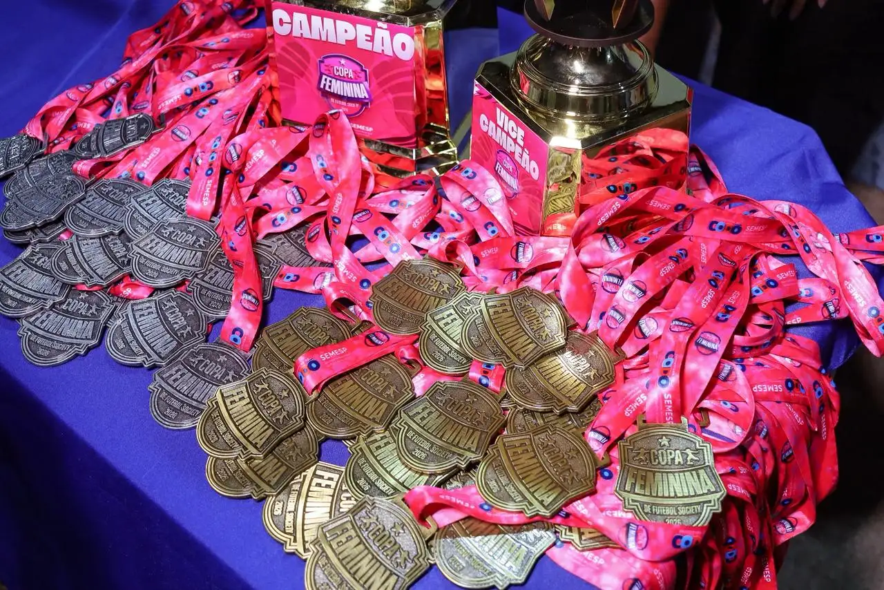 Foto 3 – Copa Feminina de Futebol Society em Codó encerra com título do Real Esporte Clube