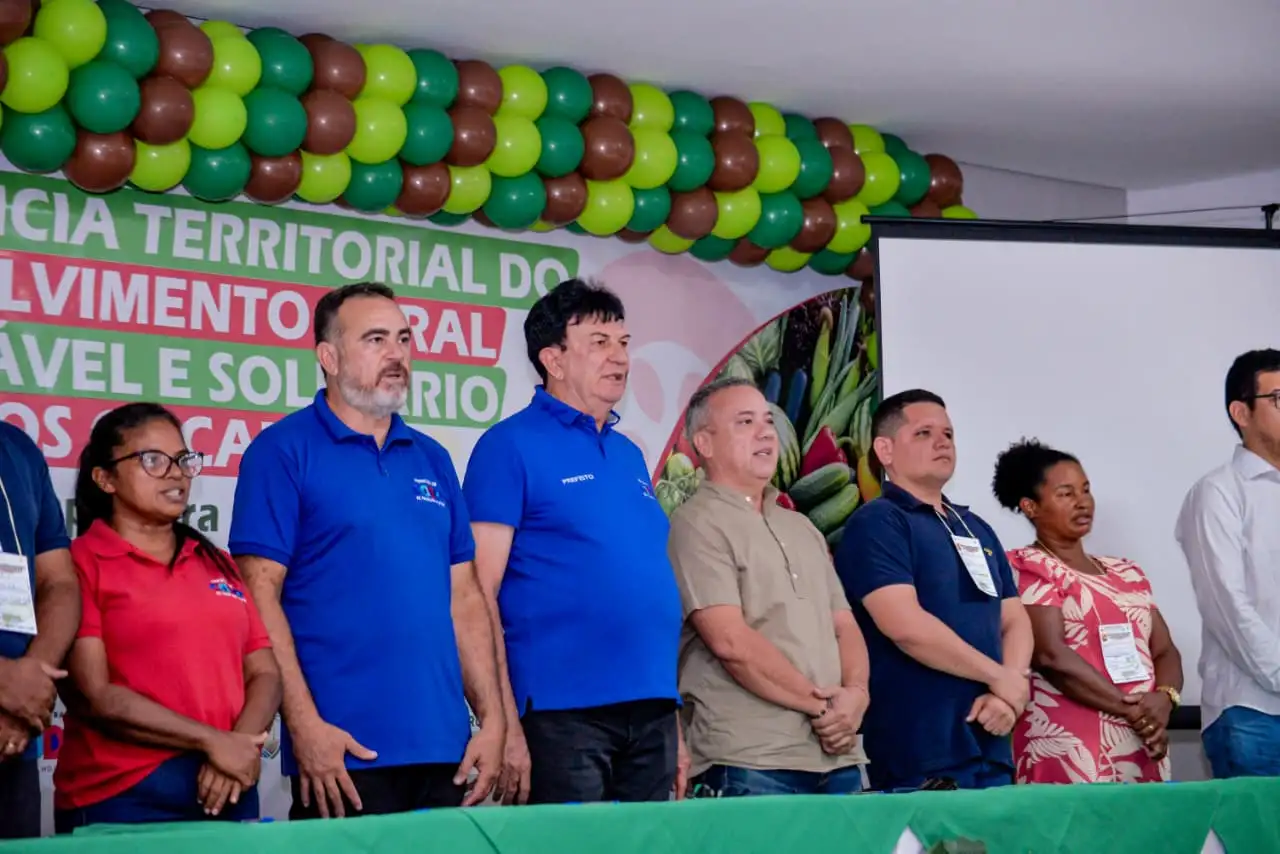 Galeria de imagens - Foto 5 da notícia: Codó sedia 3ª Conferência Territorial do Desenvolvimento Rural Sustentável e Solidário dos Cocais