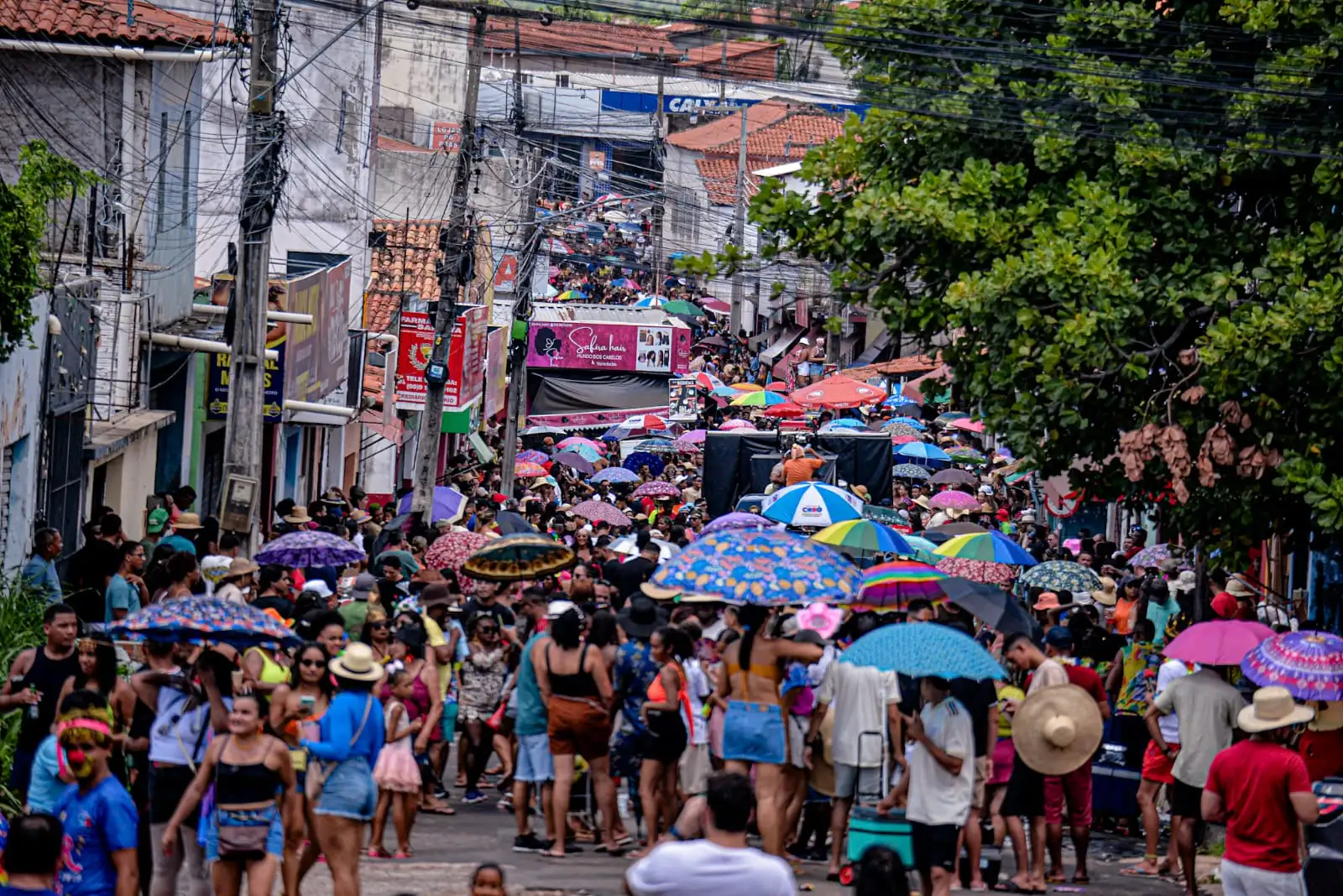 Foto 3 – Do Blocão do Vereda à Chicabana: festa toma conta de Codó no quarto dia de Carnaval