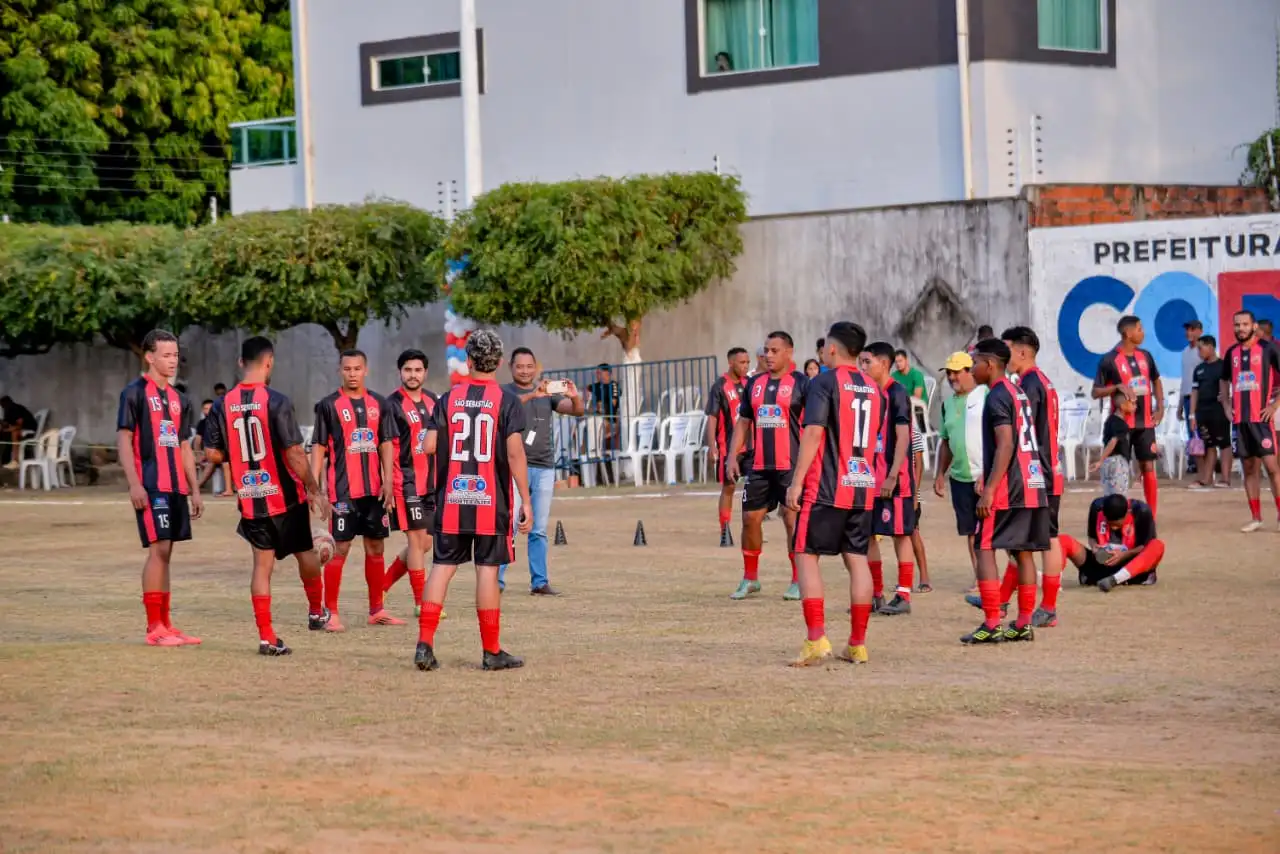 Foto 24 – Grande Final da Copa de Bairros movimenta Codó e se consolida como espetáculo esportivo