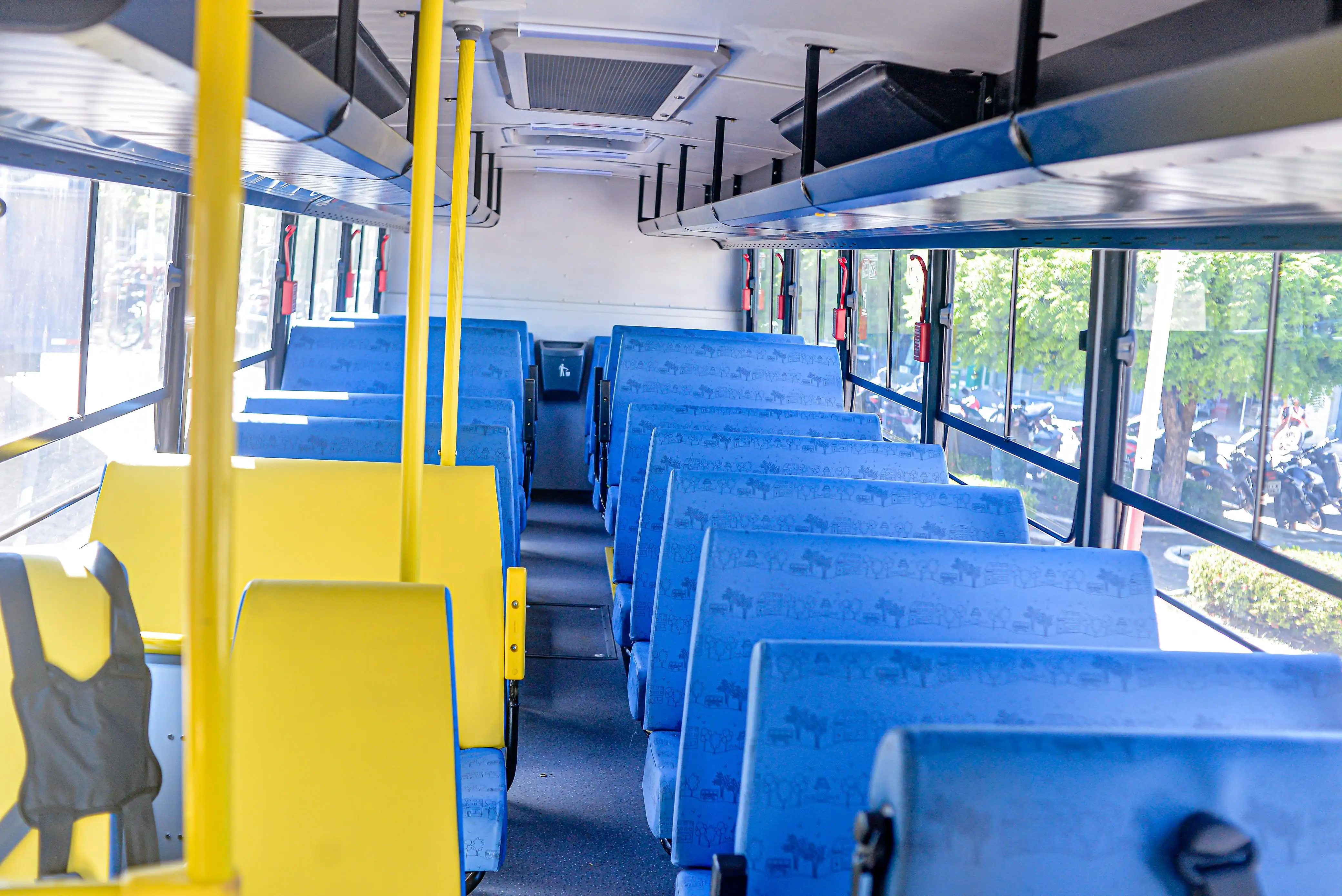 Galeria de imagens - Foto 7 da notícia: Ampliação da frota escolar: Prefeito Chiquinho FC recebe novo ônibus escolar para a Zona Rural de Codó