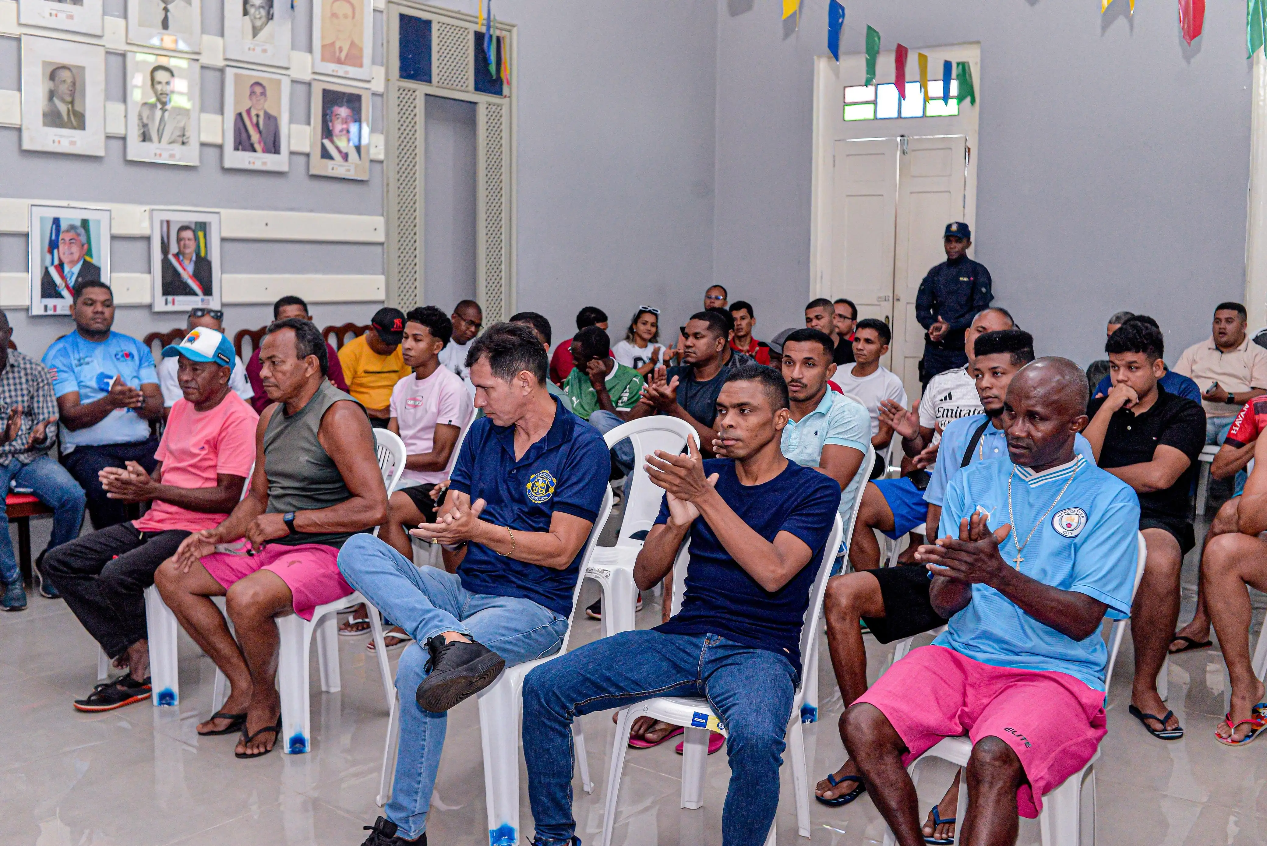 Foto 11 – Prefeitura de Codó lança Copa de Bairros e entrega equipagem esportiva aos clubes participantes