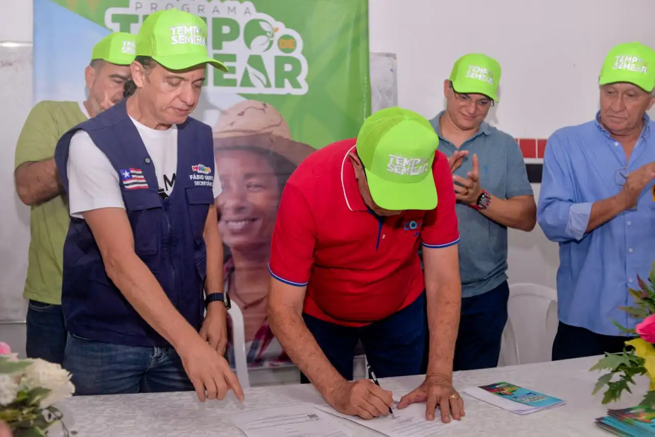 Foto 10 – Agricultores de Codó recebem cartões do Programa Tempo de Semear para fortalecimento da produção rural