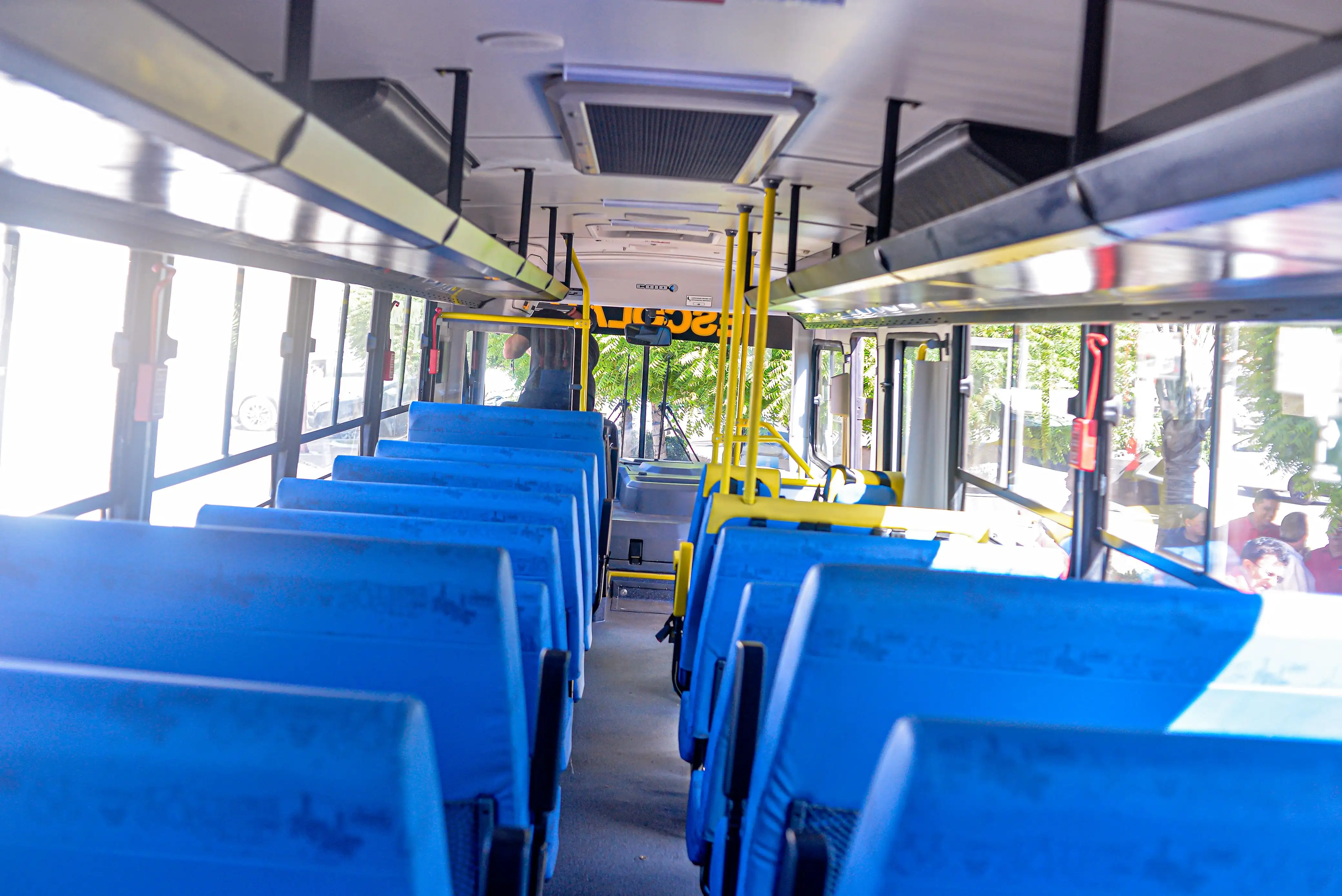 Galeria de imagens - Foto 2 da notícia: Ampliação da frota escolar: Prefeito Chiquinho FC recebe novo ônibus escolar para a Zona Rural de Codó