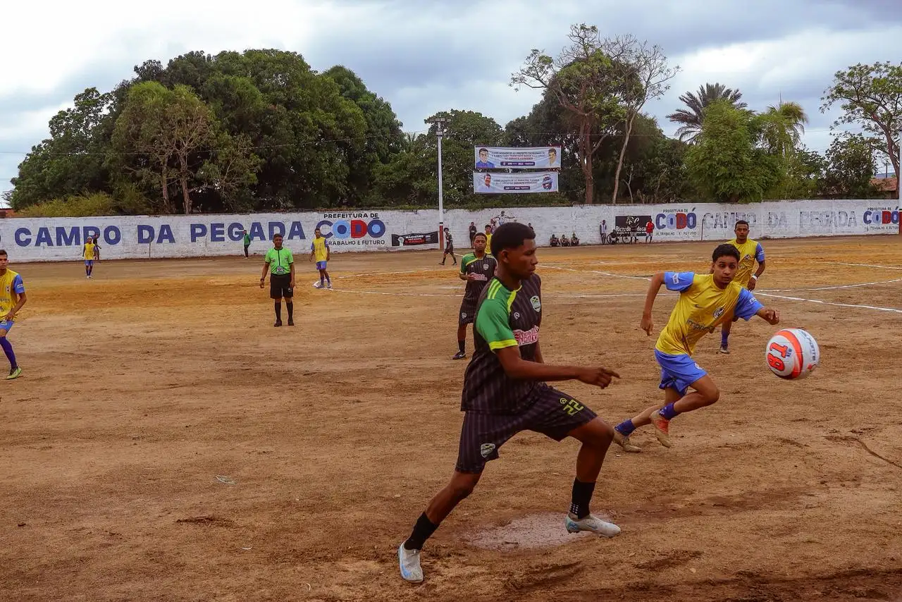 Foto 2 – “Copão da Pegada” começa com vitória do Morro por 2 a 0 sobre o Fênix em Codó