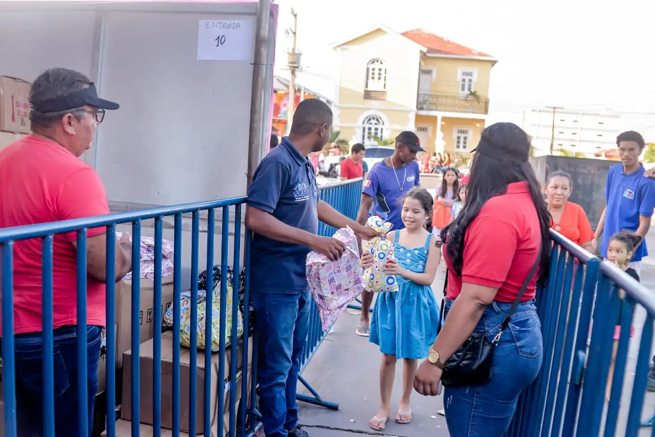 Foto 9 – Prefeitura de Codó celebra o Dia das Crianças com grande festival na Praça São Sebastião