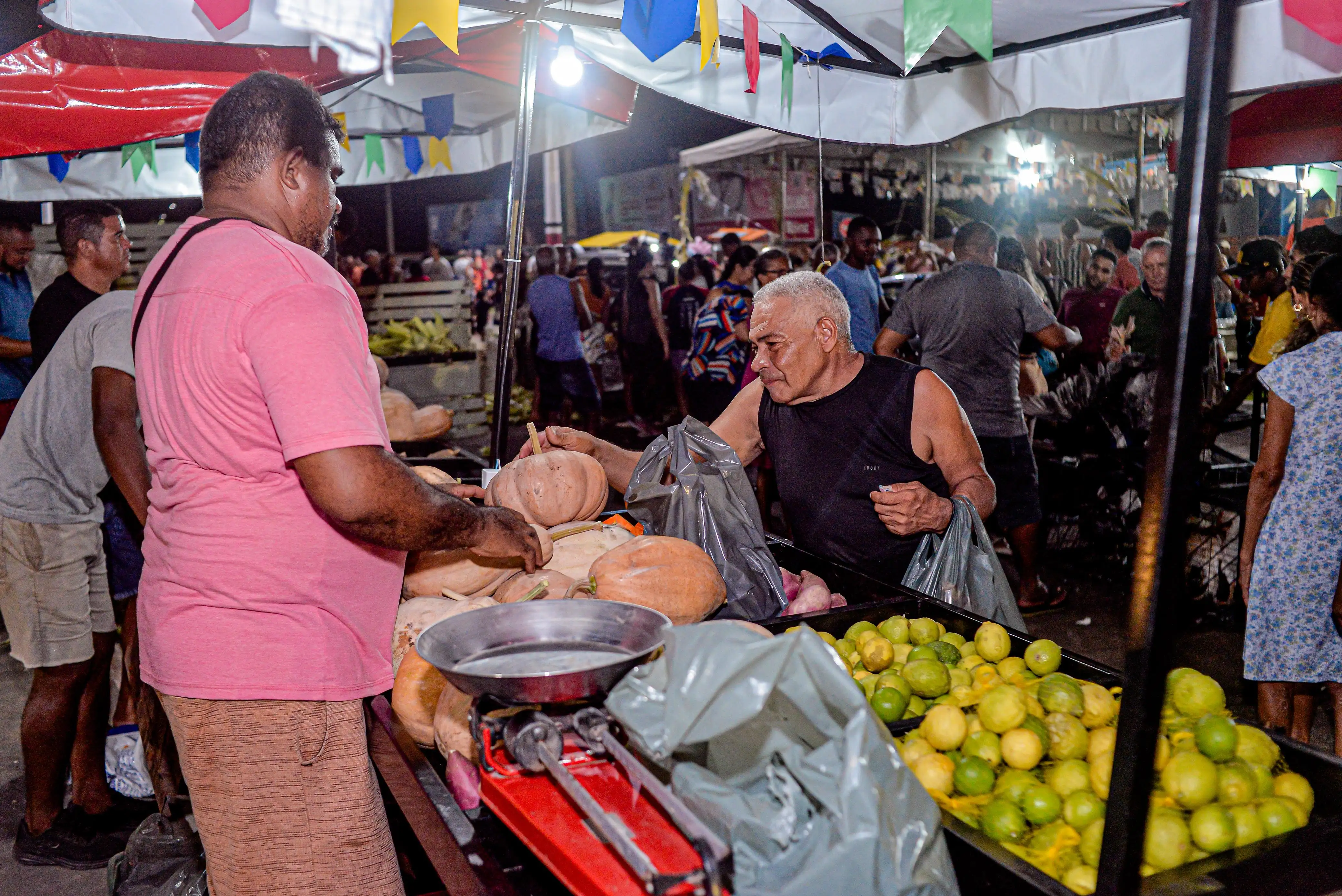 Galeria de imagens - Foto 10 da notícia: Cultura e Empreendedorismo marcaram o fim de semana em Codó na Feira da Agricultura Familiar e Artesanato