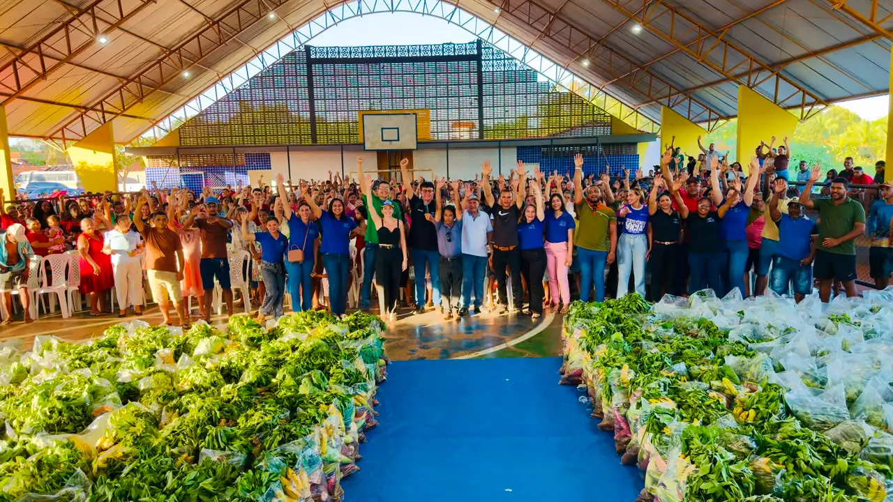 Foto 1 – Prefeitura fortalece segurança alimentar com entrega de 800 cestas verdes em Cajazeiras