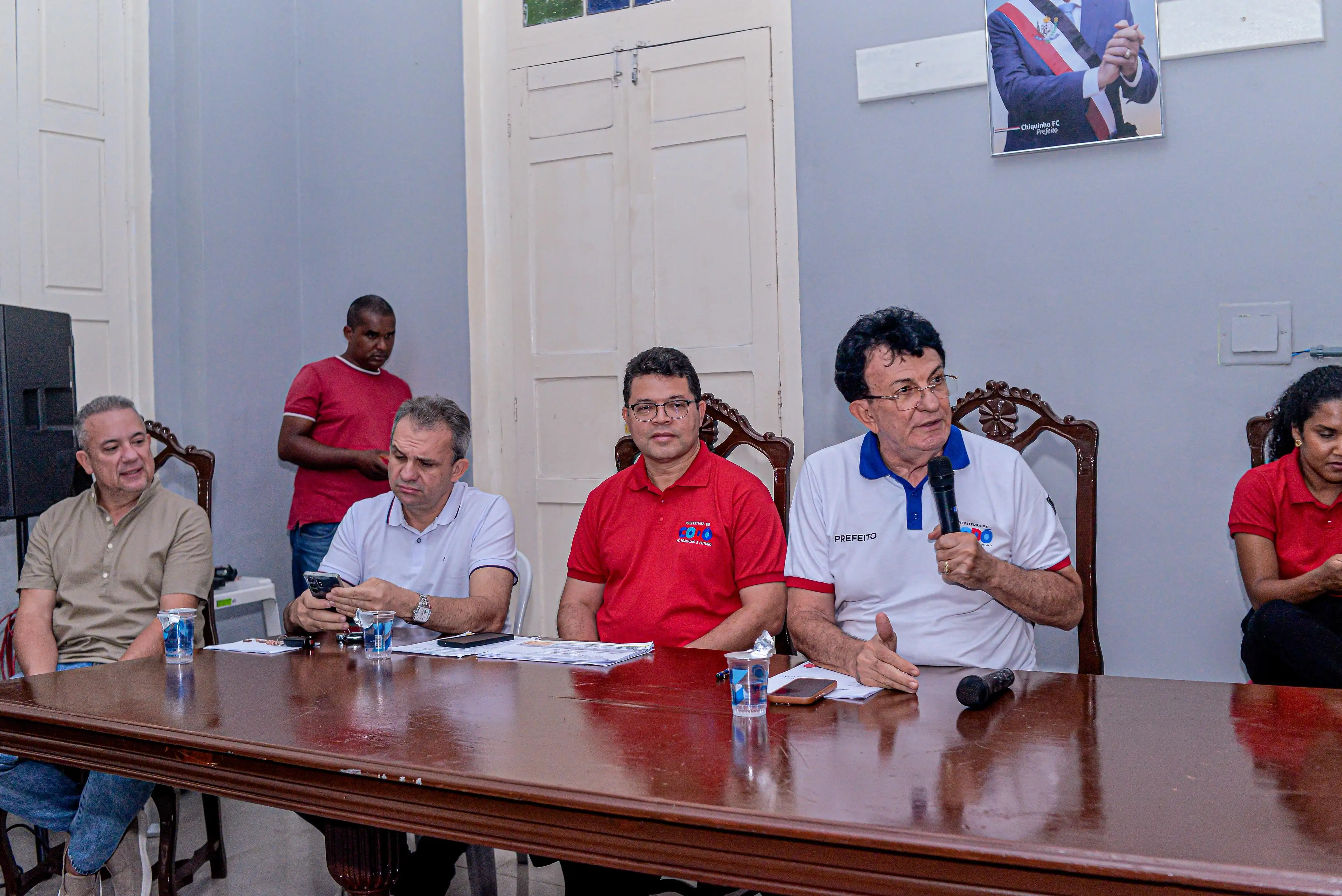 Foto 5 – Prefeito Chiquinho FC se reúne com gestores municipais para discutir demandas da educação