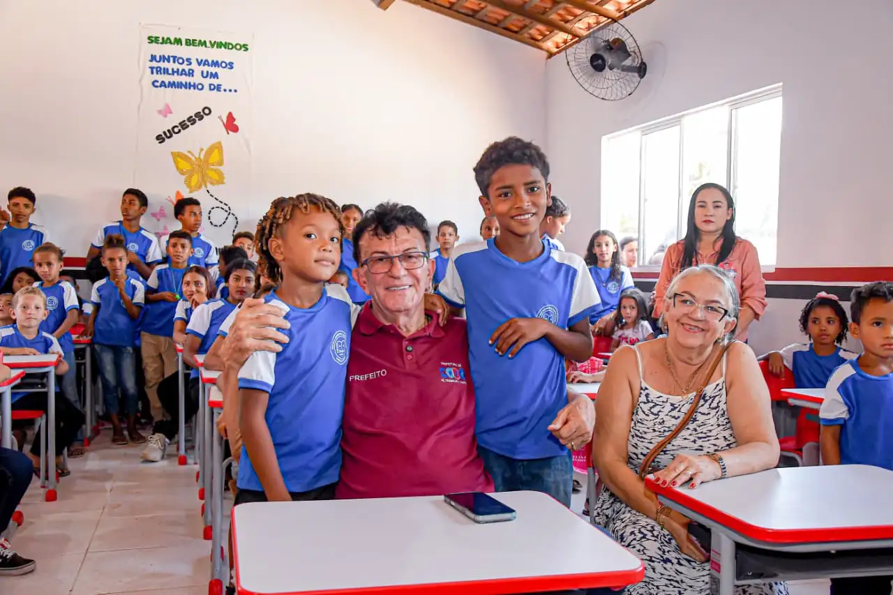 Foto 12 – Prefeitura de Codó entrega Escola Santa Lúcia completamente reestruturada à comunidade de Cacimba de Areia, na zona rural do município
