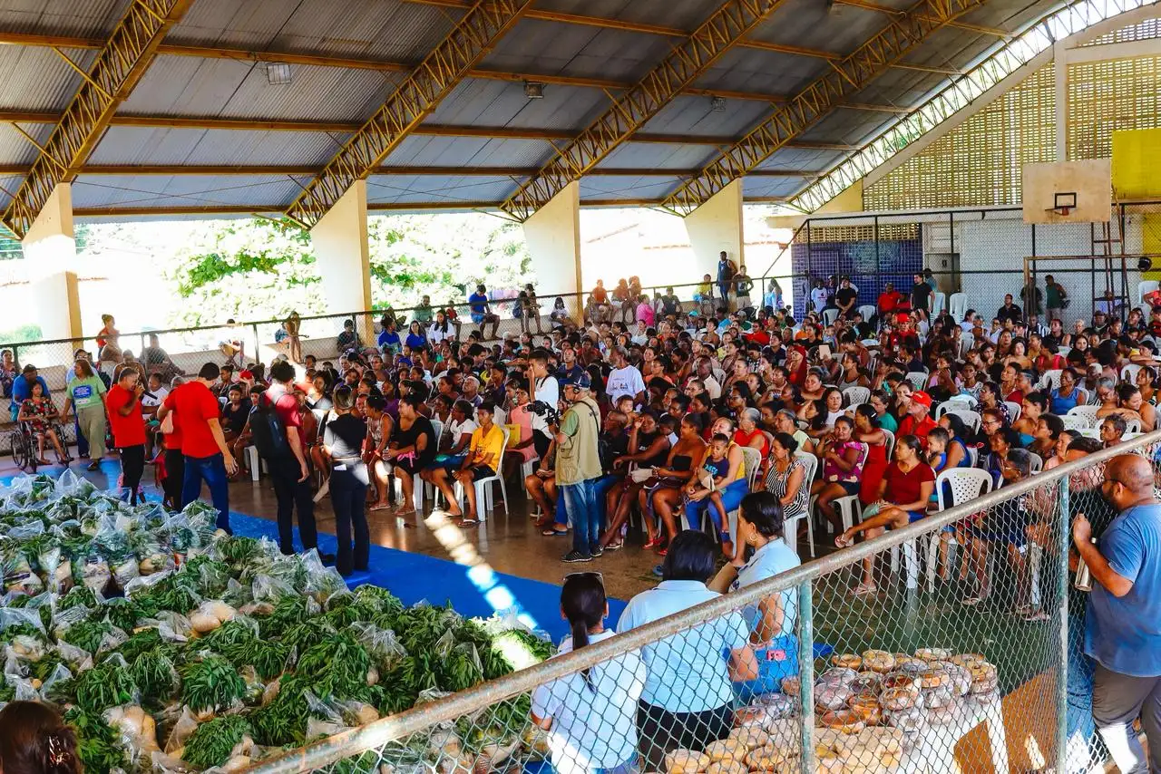 Foto 10 – Prefeitura fortalece segurança alimentar com entrega de 500 cestas verdes em Codó