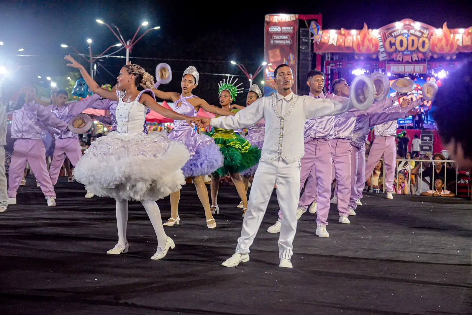 Foto 16 – Festival Julino de Codó reúne milhares de pessoas e encerra programação com grande show de Xand Avião
