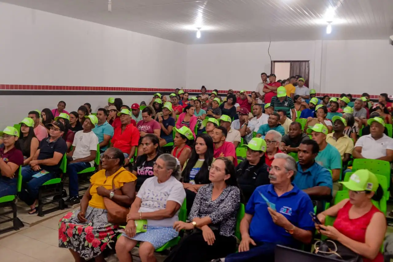 Foto 9 – Agricultores de Codó recebem cartões do Programa Tempo de Semear para fortalecimento da produção rural