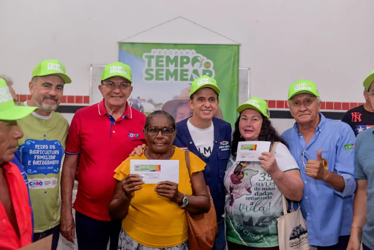 Foto 13 – Agricultores de Codó recebem cartões do Programa Tempo de Semear para fortalecimento da produção rural