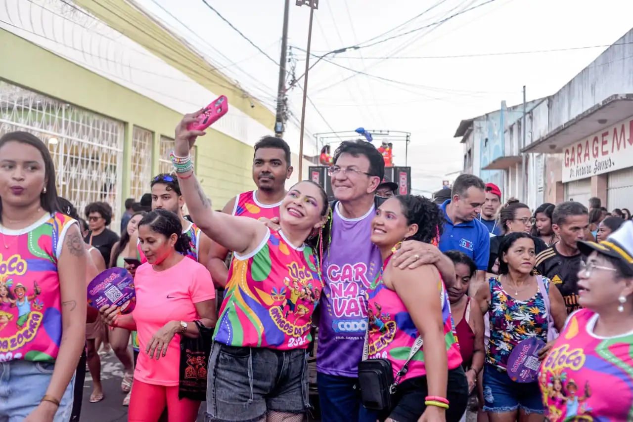 Foto 3 – Ruas de Codó são tomadas por alegria e tradição no Cortejo do Carnaval 2026