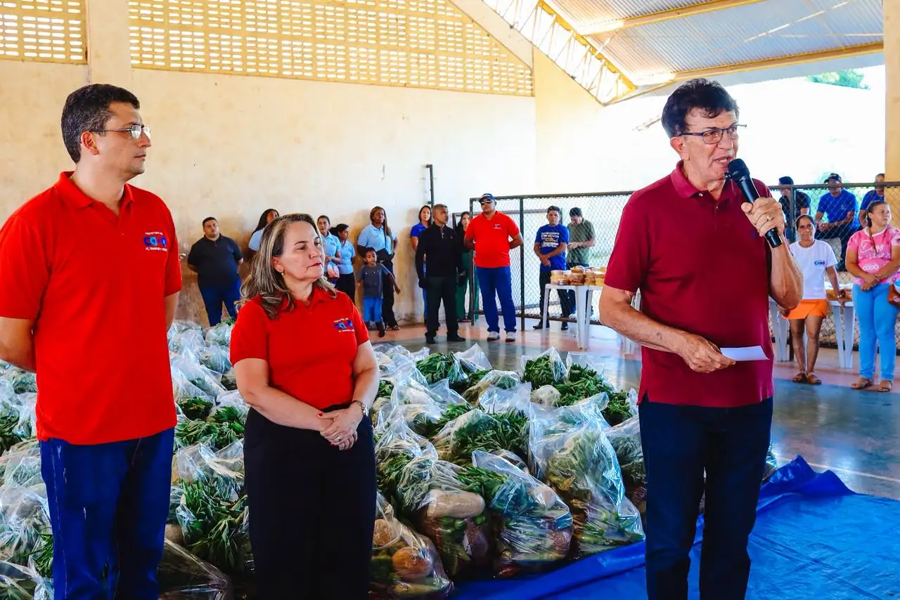 Foto 8 – Prefeitura fortalece segurança alimentar com entrega de 500 cestas verdes em Codó