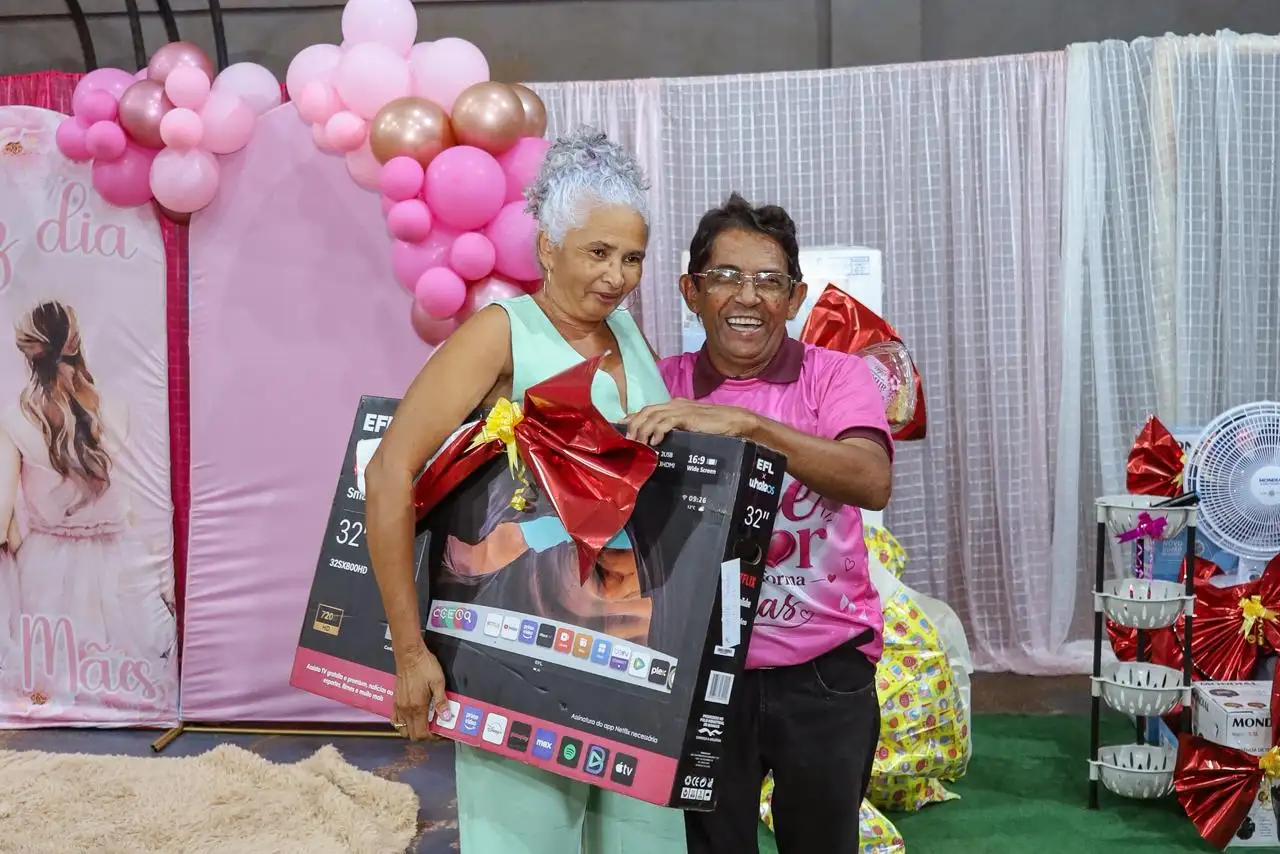 Foto 5 – Grande Show de Prêmios marca comemoração do Dia das Mães em Cajazeiras