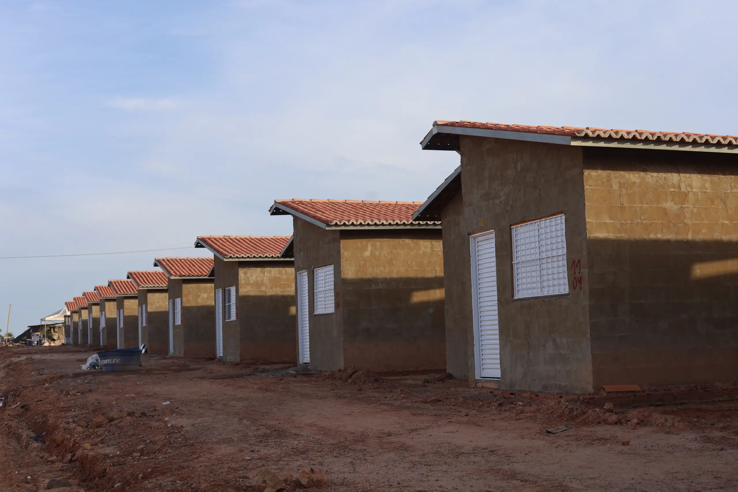 Foto 1 – Prefeitura de Codó avança com 50% das obras concluídas no Residencial Monte Belo do Minha Casa, Minha Vida