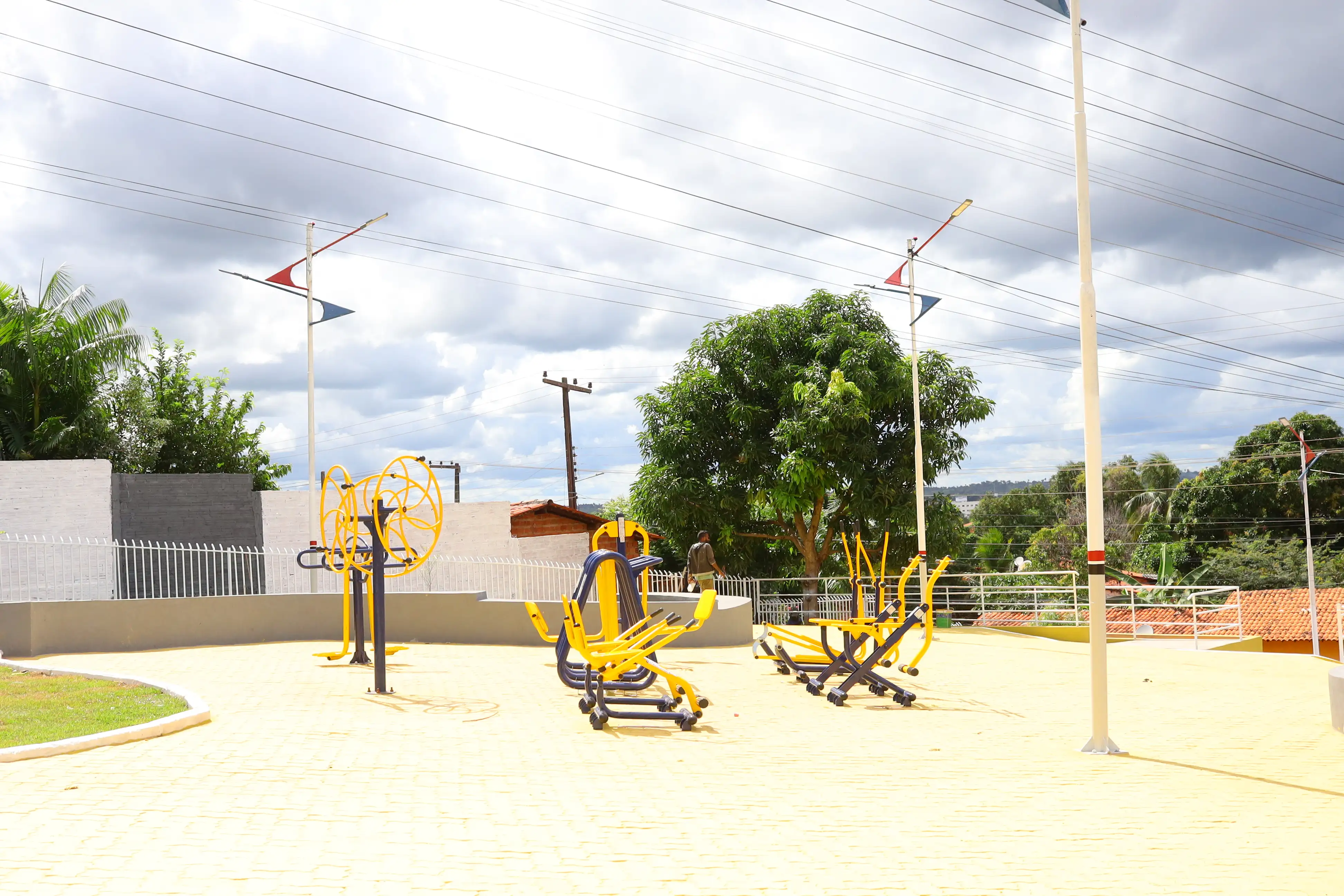Foto 2 – Prefeitura de Codó entrega nova Praça São Pedro e amplia espaços de lazer para a população