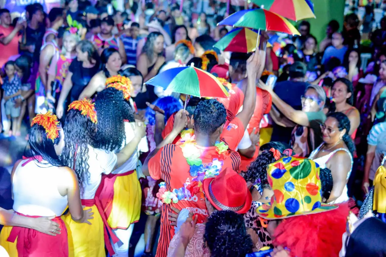 Foto 17 – Ruas de Codó são tomadas por alegria e tradição no Cortejo do Carnaval 2026