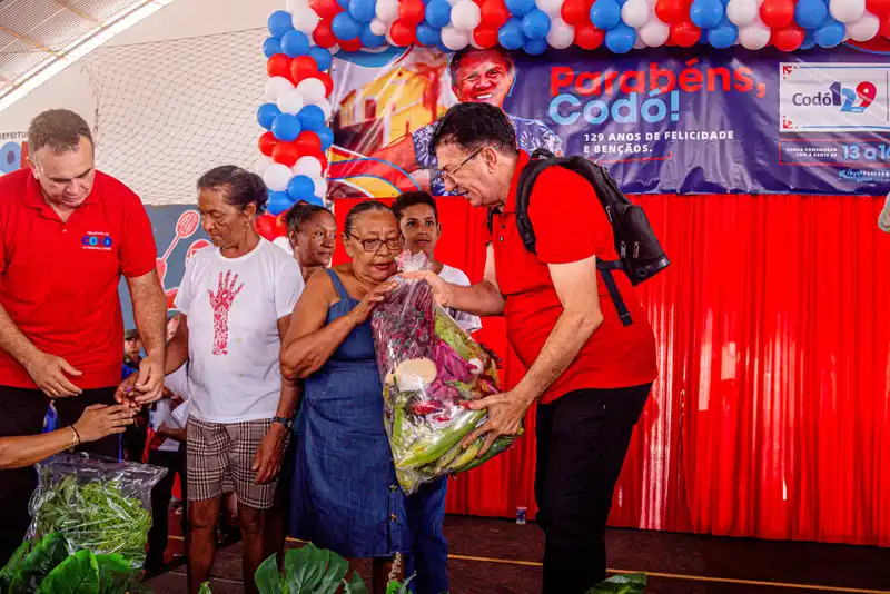 Foto 9 – Prefeitura de Codó inicia programação de aniversário de 129 anos do município com entrega de mil cestas verdes