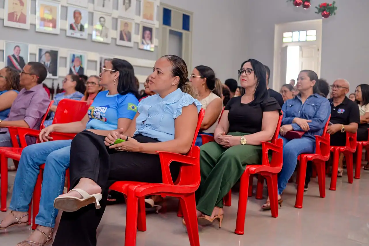 Foto 2 – Com foco no IDEB, Prefeitura de Codó realiza sorteio de celulares para estudantes da rede municipal