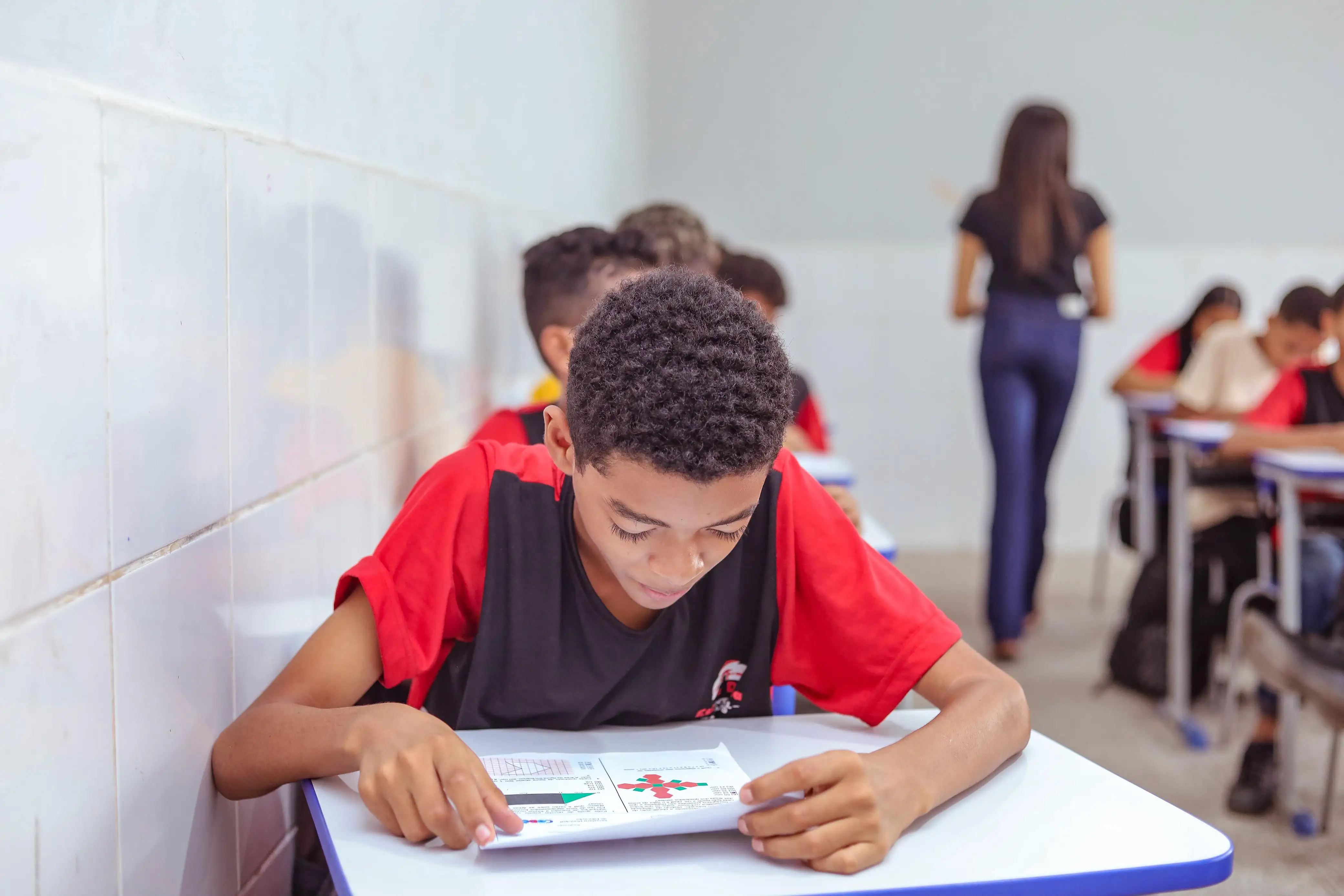 Galeria de imagens - Foto 7 da notícia: Escolas das redes municipal e privada de ensino de Codó aplicam provas da primeira fase da OMAC