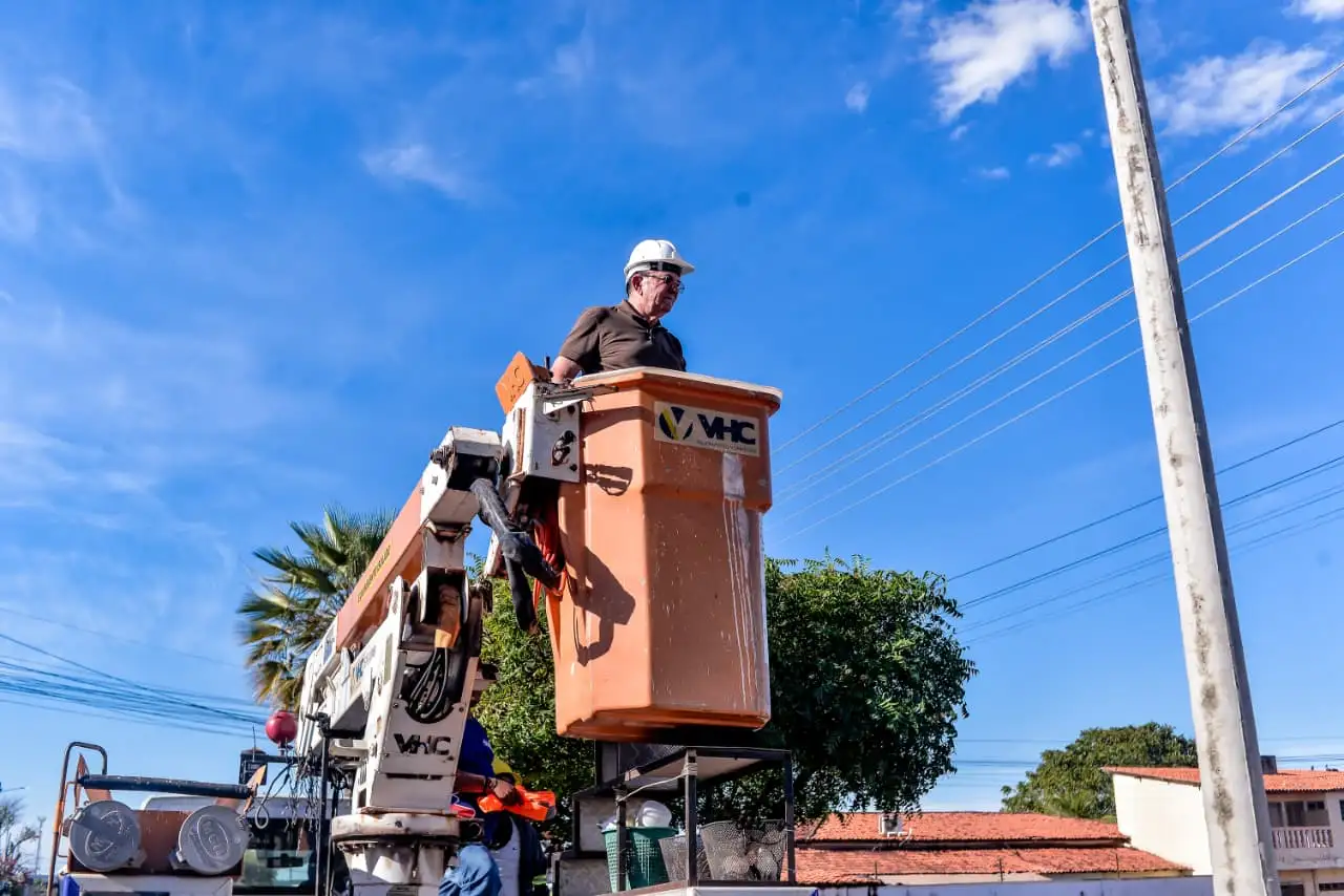Foto 2 – Prefeitura de Codó moderniza iluminação pública da Avenida Engenheiro Paiva