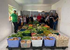 Prefeitura de Codó realiza entrega de cestas verdes no CRAS Codó Novo: Um compromisso com a segurança alimentar da população