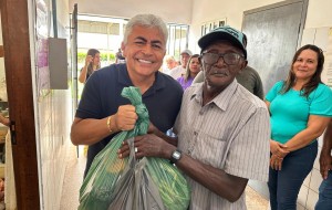 Prefeitura de Codó realiza entrega de cestas verdes no CRAS São Francisco
