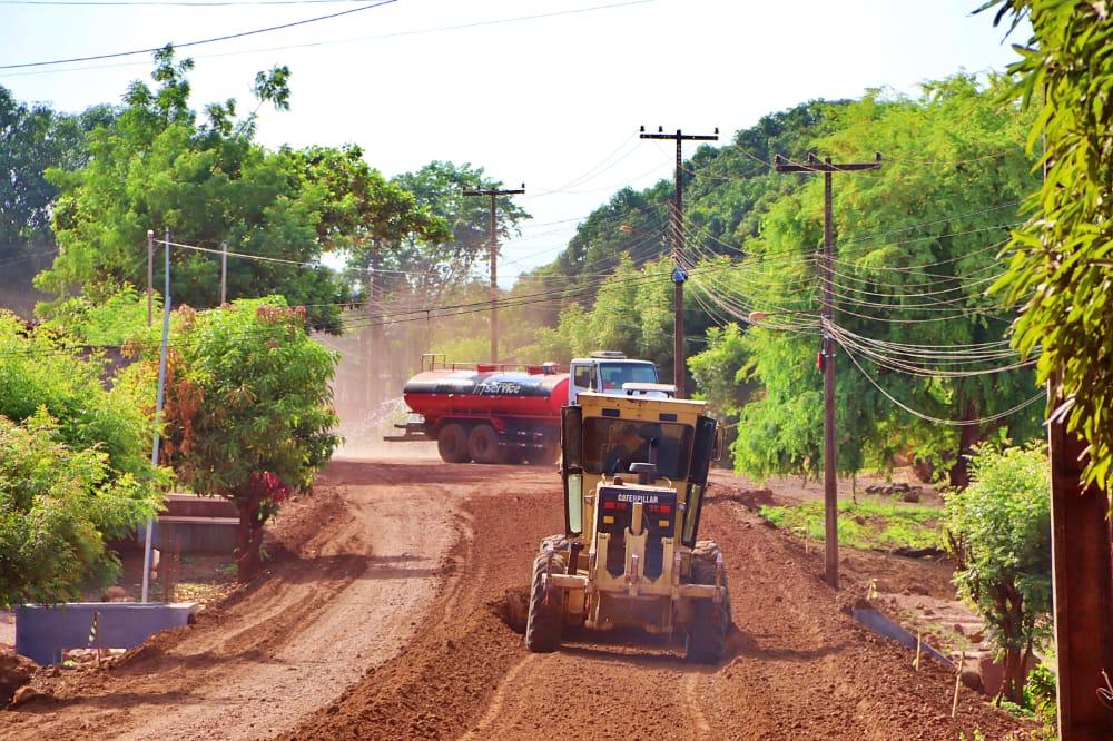 Prefeito Zé Francisco realiza vistorias em obra de asfaltamento de estrada rural entre Montevidéu a Bacabinha em Codó