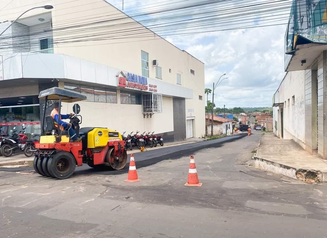 Prefeitura de Codó inicia obras de asfaltamento no bairro São Sebastião 
